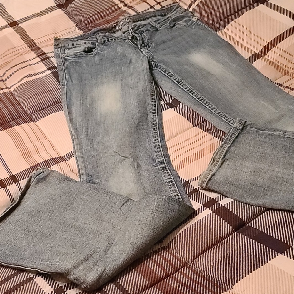 Vanity Women's 29x37 Jeans